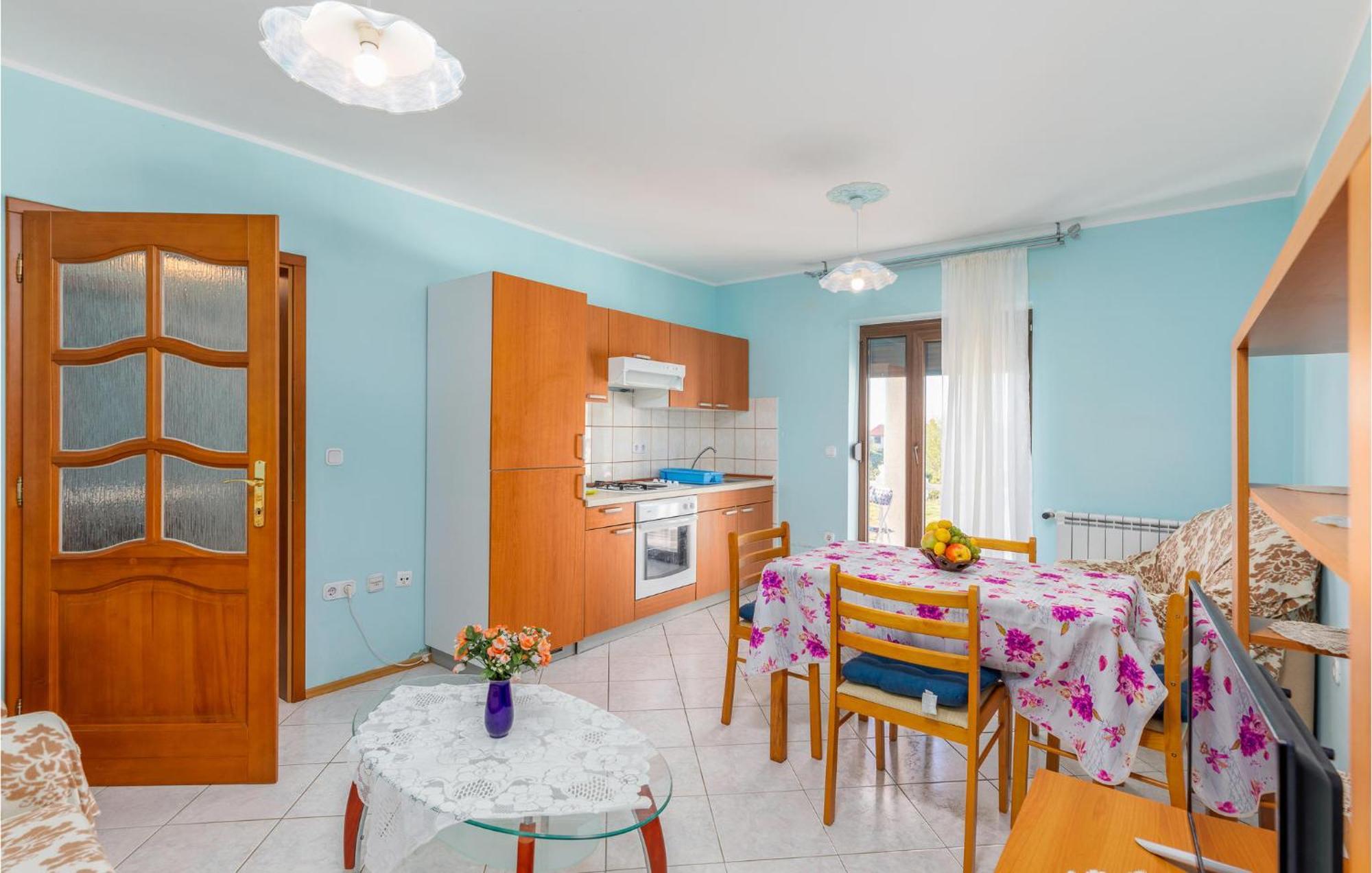 1 Bedroom Amazing In Pula